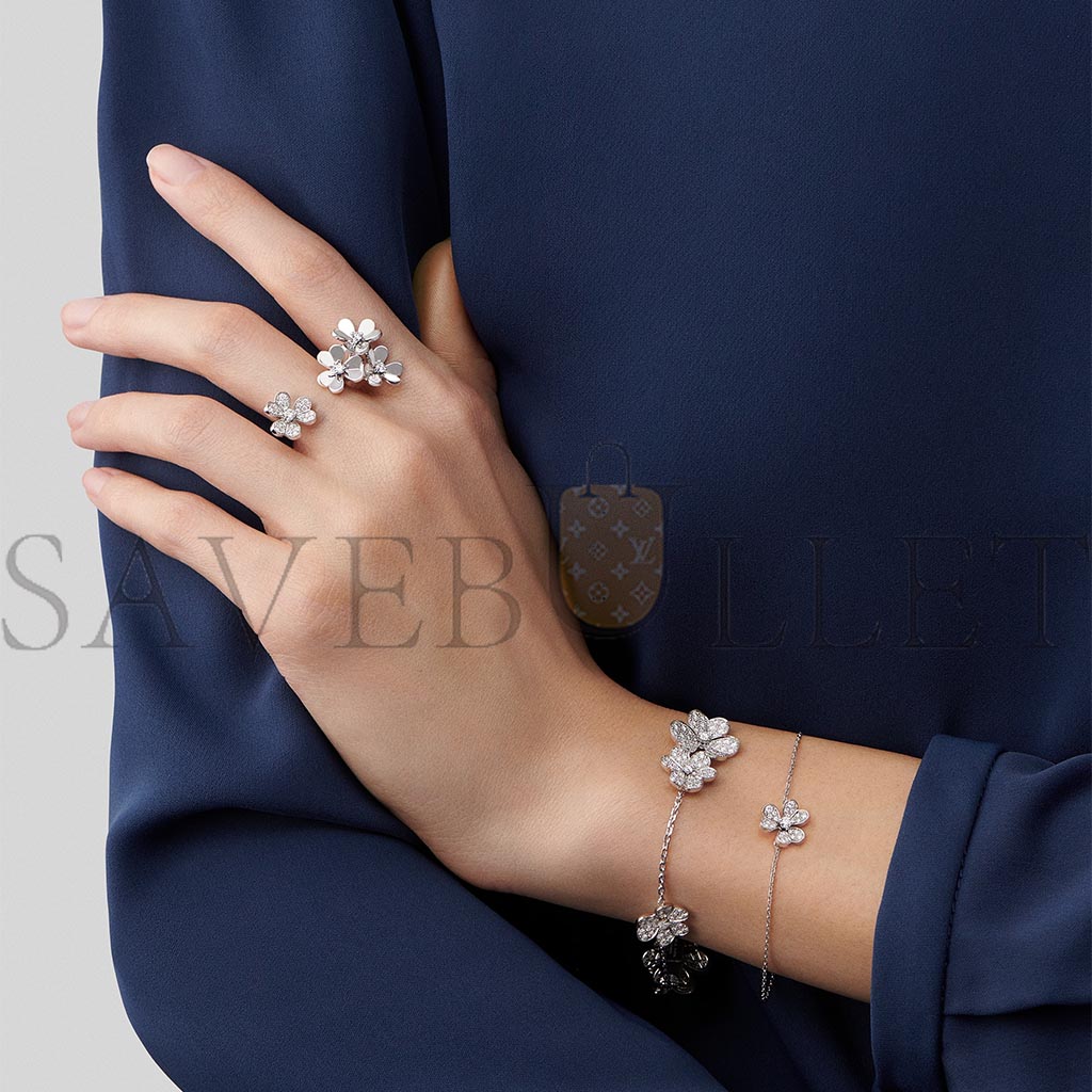 v*n cl*f arpels frivole between the finger ring - white gold, Di*m*nd  vcarp6l000